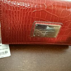 Woman’s Wallet