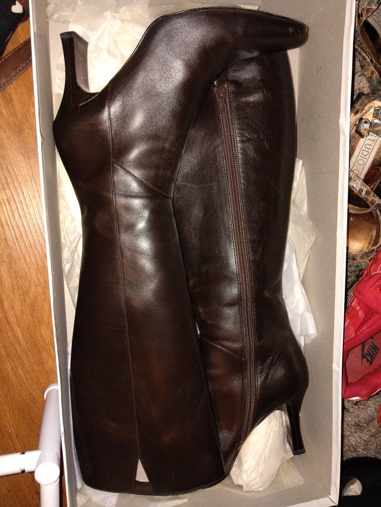Vaneli Knee High Heel Boots