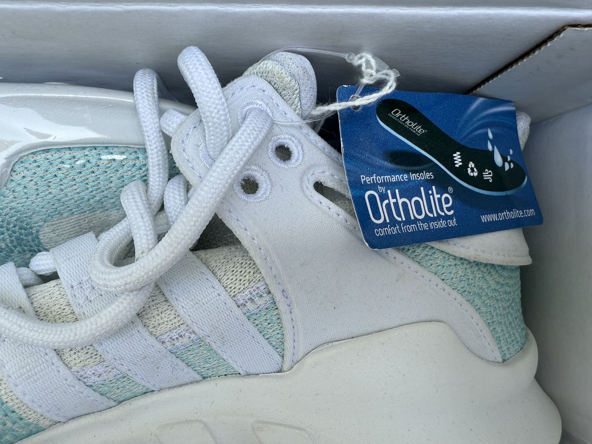 Adidas Woman’s Shoe Size 7.5
