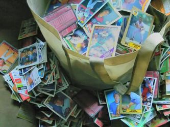 Large bag of baseball cards