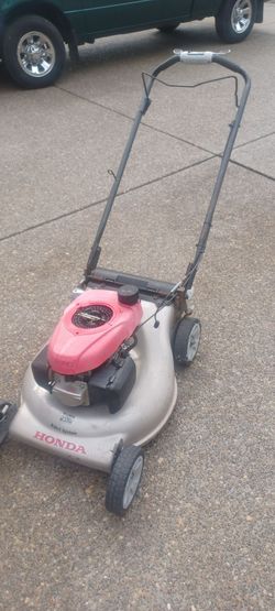 Honda hrr216 self-propelled lawn mower good for parts or repair