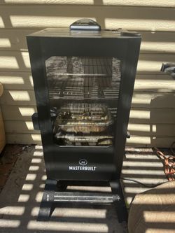 Master Built  Smoker 