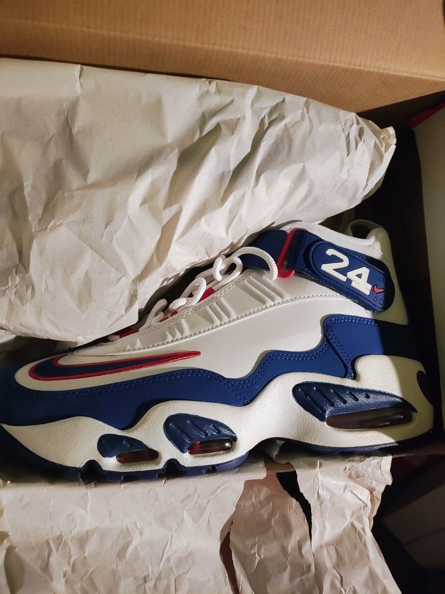 Brand New Nike Air Max Griffey Size 10 .5