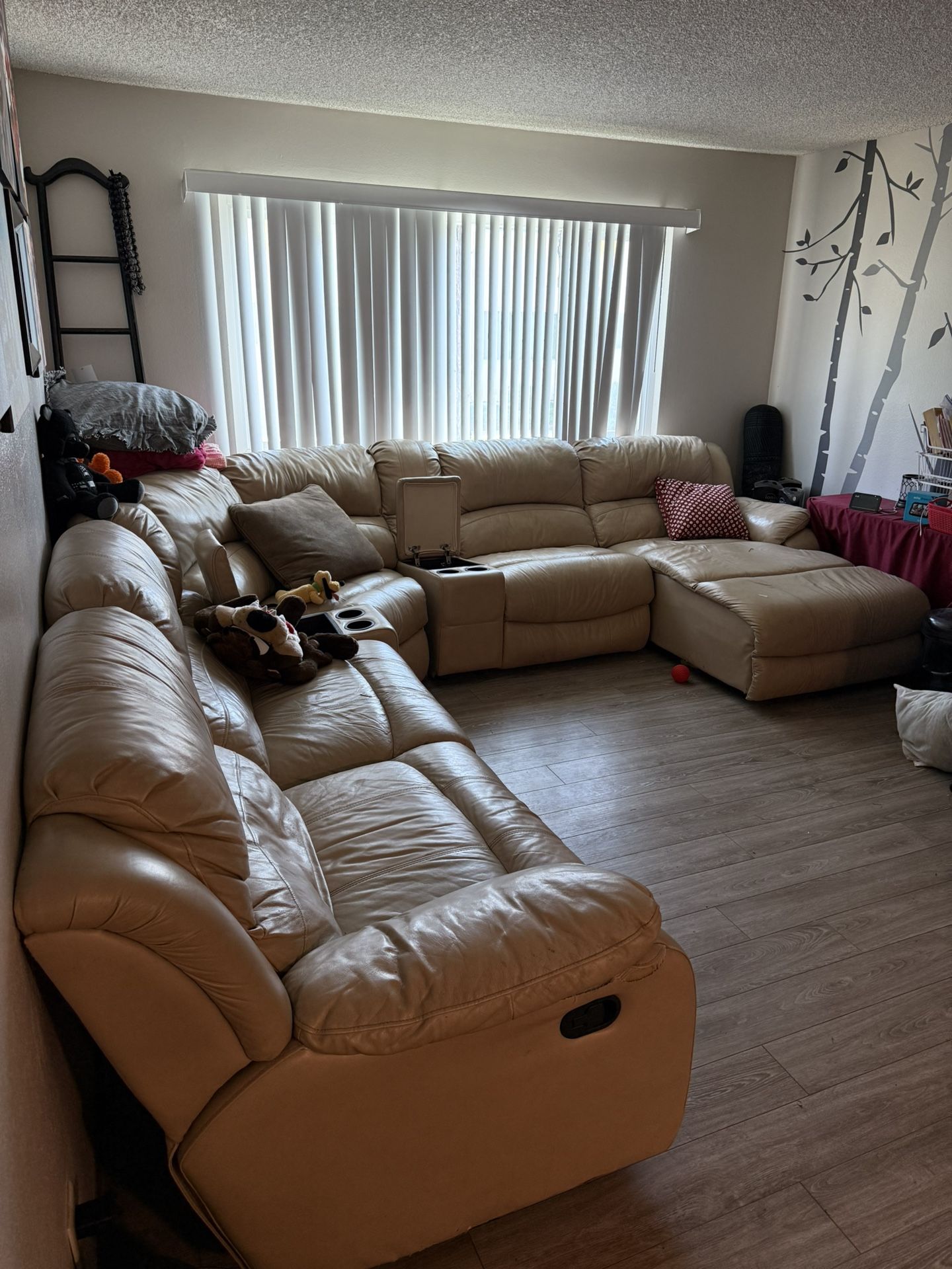 New Leather Recliner Couch (cupholders & storage)