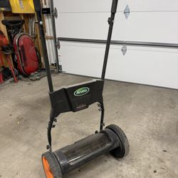 Scott’s Manual Push Mower