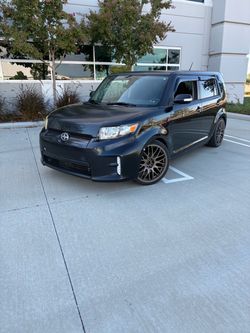 Scion xB Black Hatchback
