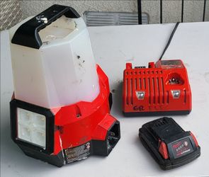 Milwaukee M18 RADIUS LED Compact Site Light!