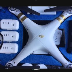 DJI Phantom 3 Drone  Quadcopter Dr1 with Camera and 3Axis Gimbal - White  $525 Cash Only