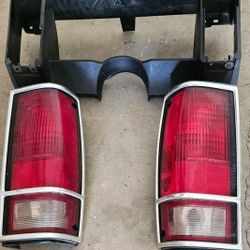 S10 Chevy Blazer Rear Lights And Instrument Panel