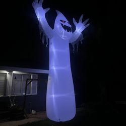 20 Ft Inflatable Ghost