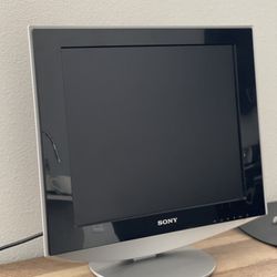 Sony SDM-HS73 17” LCD Display 