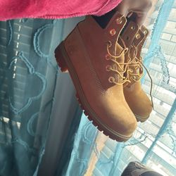 TIMBERLANDS size 5 