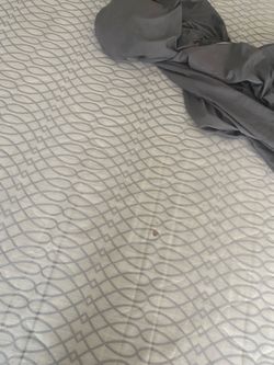 Queen size mattress set
