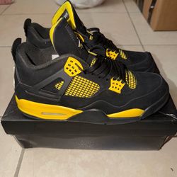 Air Jordan 4 Yellow Thunder