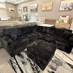 SECTIONAL WITH OTTOMAN