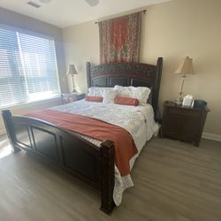 Excellent King Size Bed With Bedside Tables