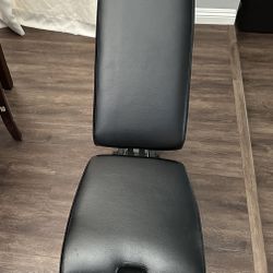Weight bench