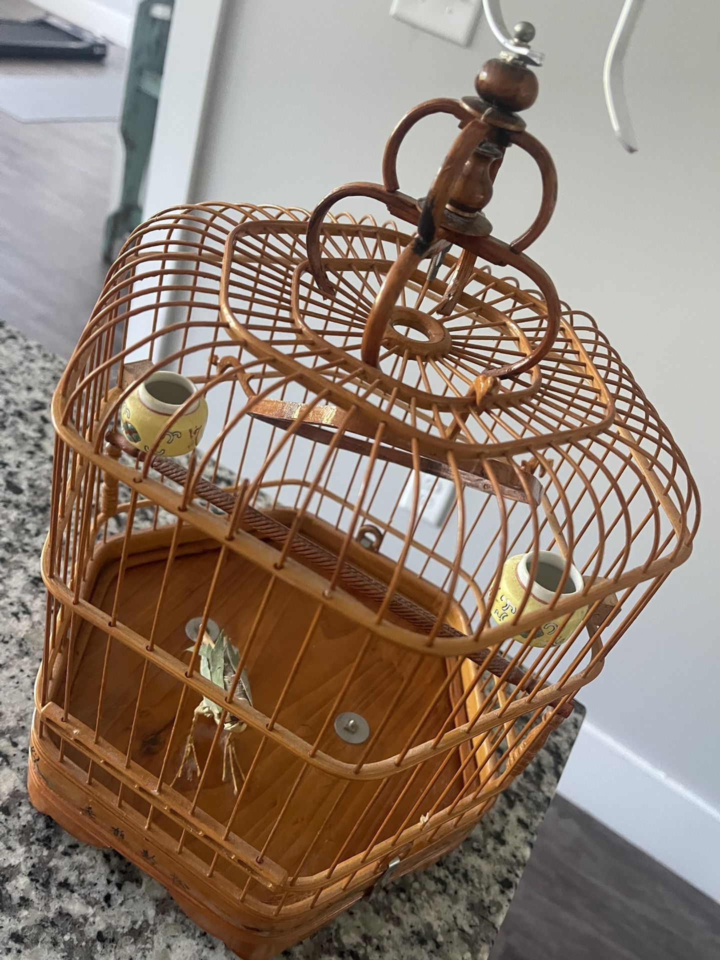 Vintage Chinese Bamboo Song Bird Handcrafted Cage Porcelain Feed Bowls Ornate