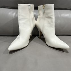 CARLOS Santana, White Ankle Boots, sz 10M 