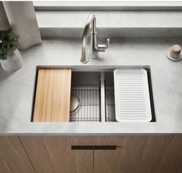 Kohler
Strive 32" Undermount Double Basin Stainless Steel Kitchen Sink with Colander, Cutting Board and Drain Board