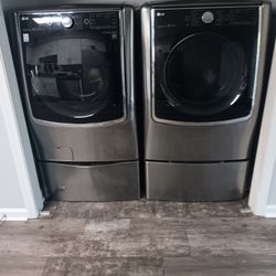 LG Washer And Dryer  (2017)