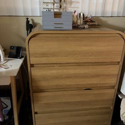 Better Homes & Gardens Dresser