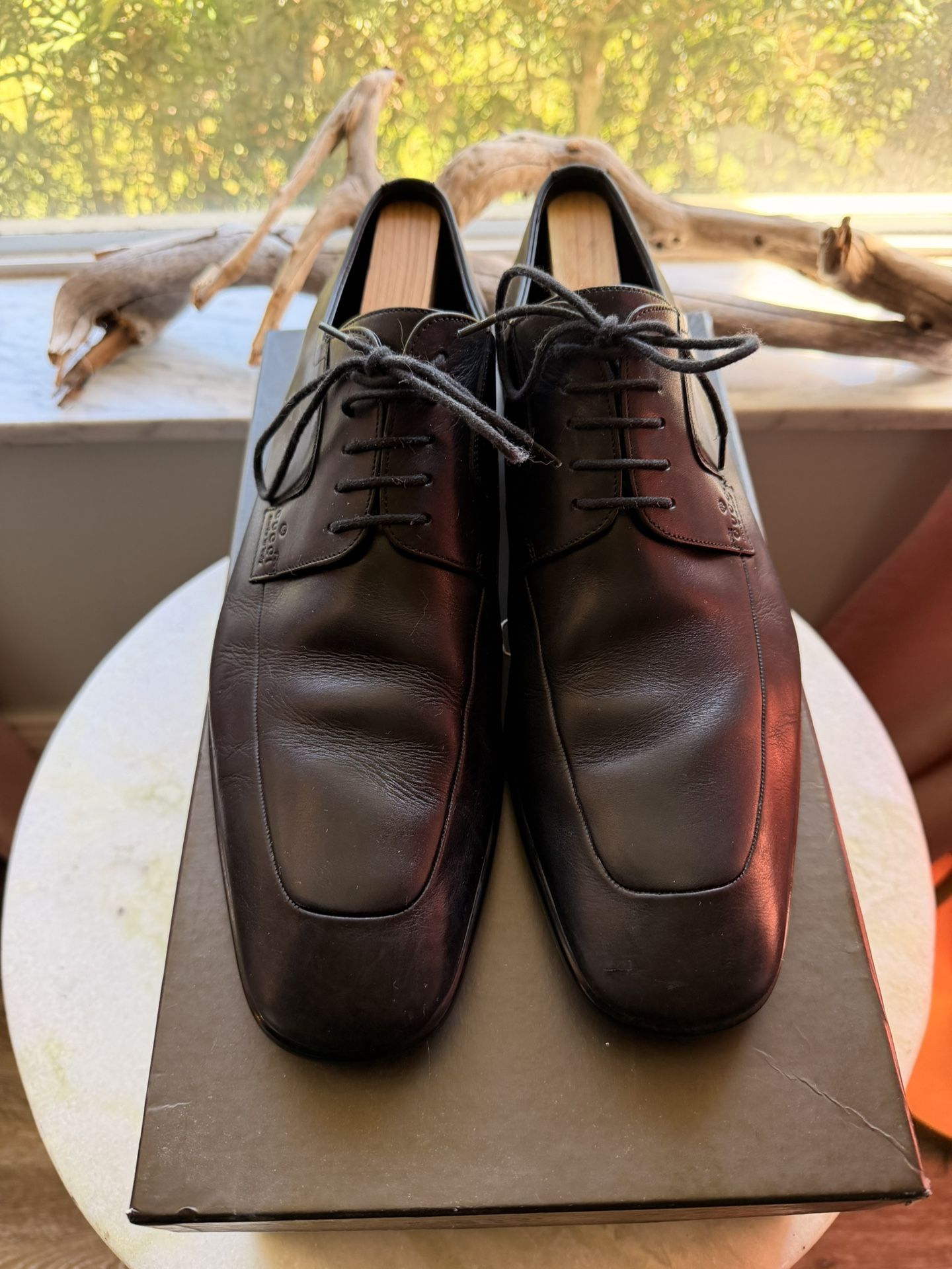 Men’s Gucci Dress Lace up Shoes In Great Condition