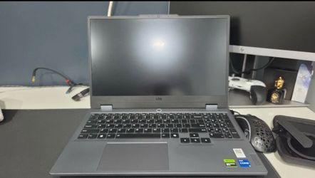 Lenovo LOQ 15.6” Gaming Laptop – RTX 4050 / 16GB RAM / 512GB SSD (want to sell asap)