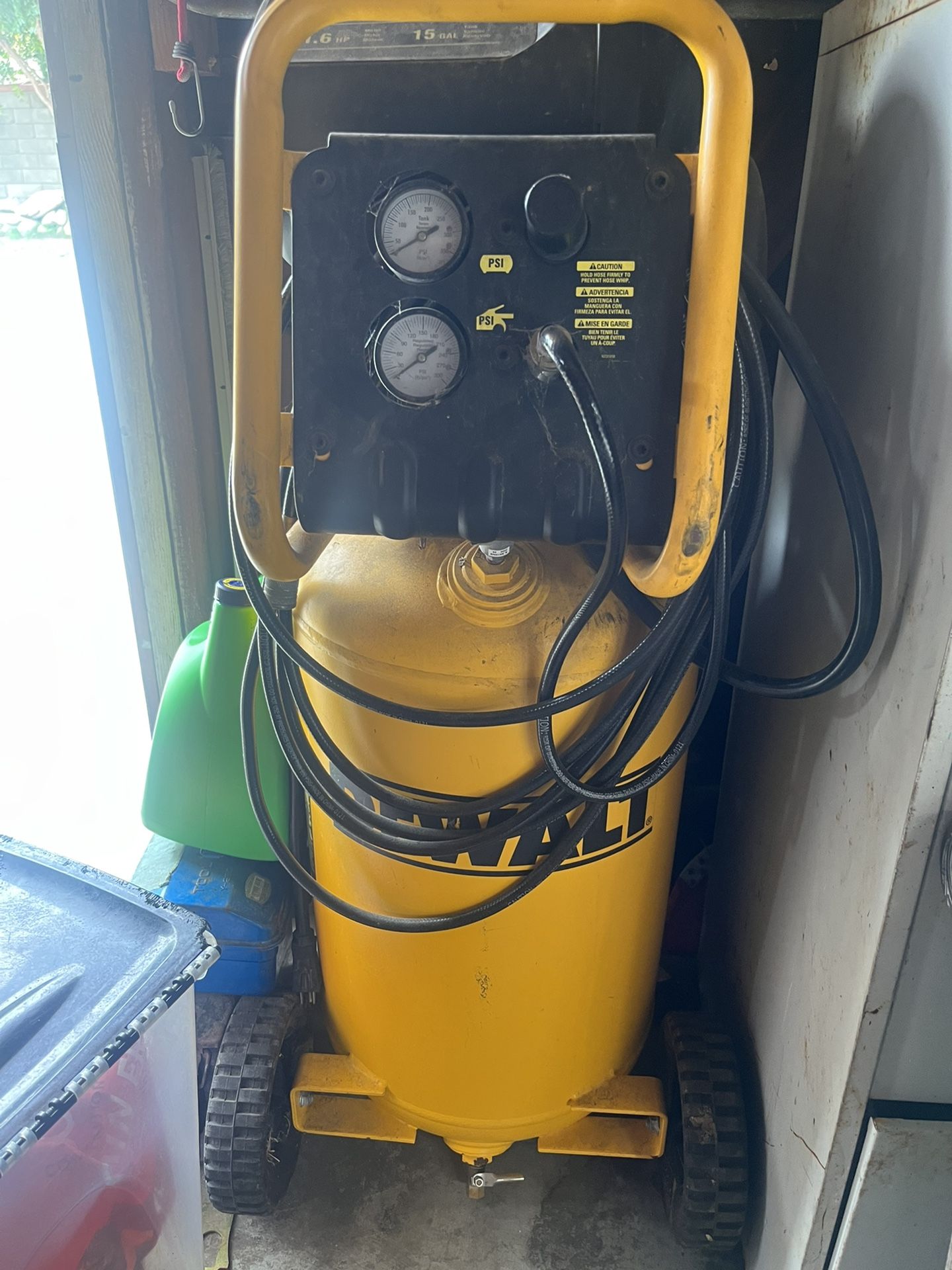 Air Compressor Dewalt 