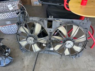 Dual radiator fan