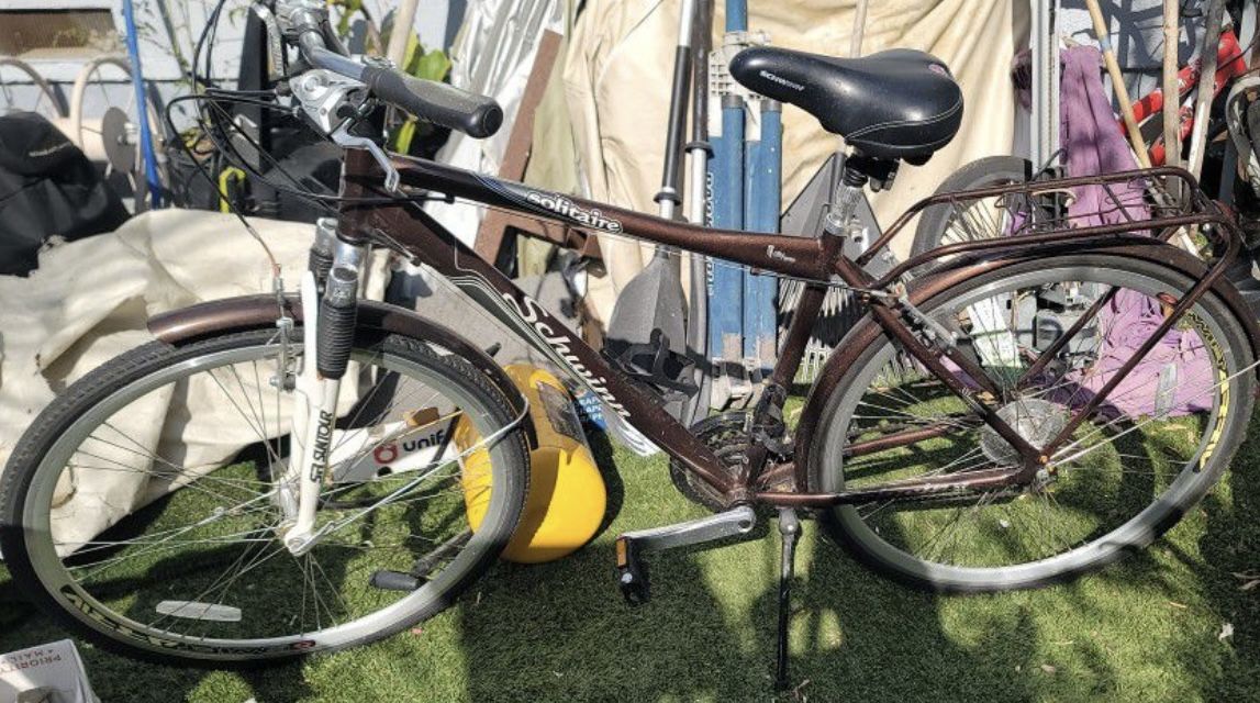 Schwinn Solitaire City Series Aluminum Classic Bicycle sr suntour All original schwinn tires are (40-622)700x38C light weight with same color luggage