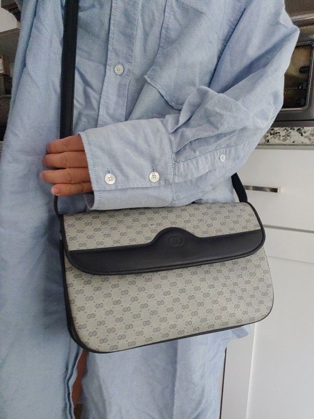 Authentic Vintage Gucci Interlocking GG Monogram Micro Guccissima Accordion Clutch Crossbody Bag