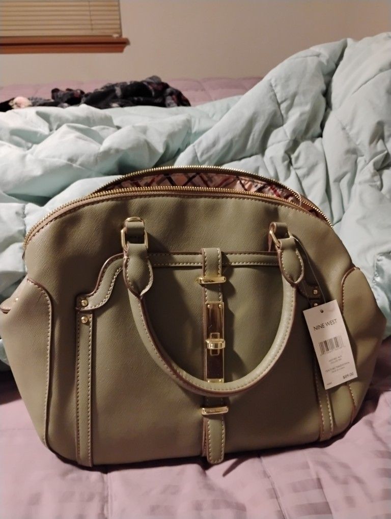 Nine West LTOLIVE MM Texture Takedown Purse 