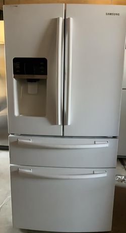 Samsung 4 Door  White Counter Depth Refrigerator Fridge
