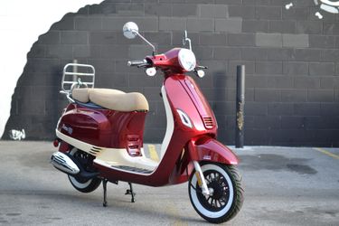 Amigo Avenza 150 Retro Gas Scooter - She's a beauty!