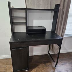 Free IKEA Desk 