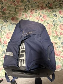 Nike Elite Bag
