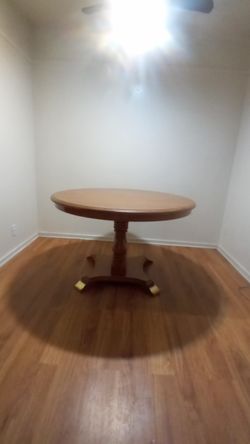 Dinning room Table