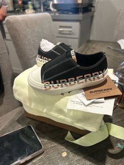 Burberry shoes