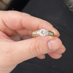 18k Gold Ring 