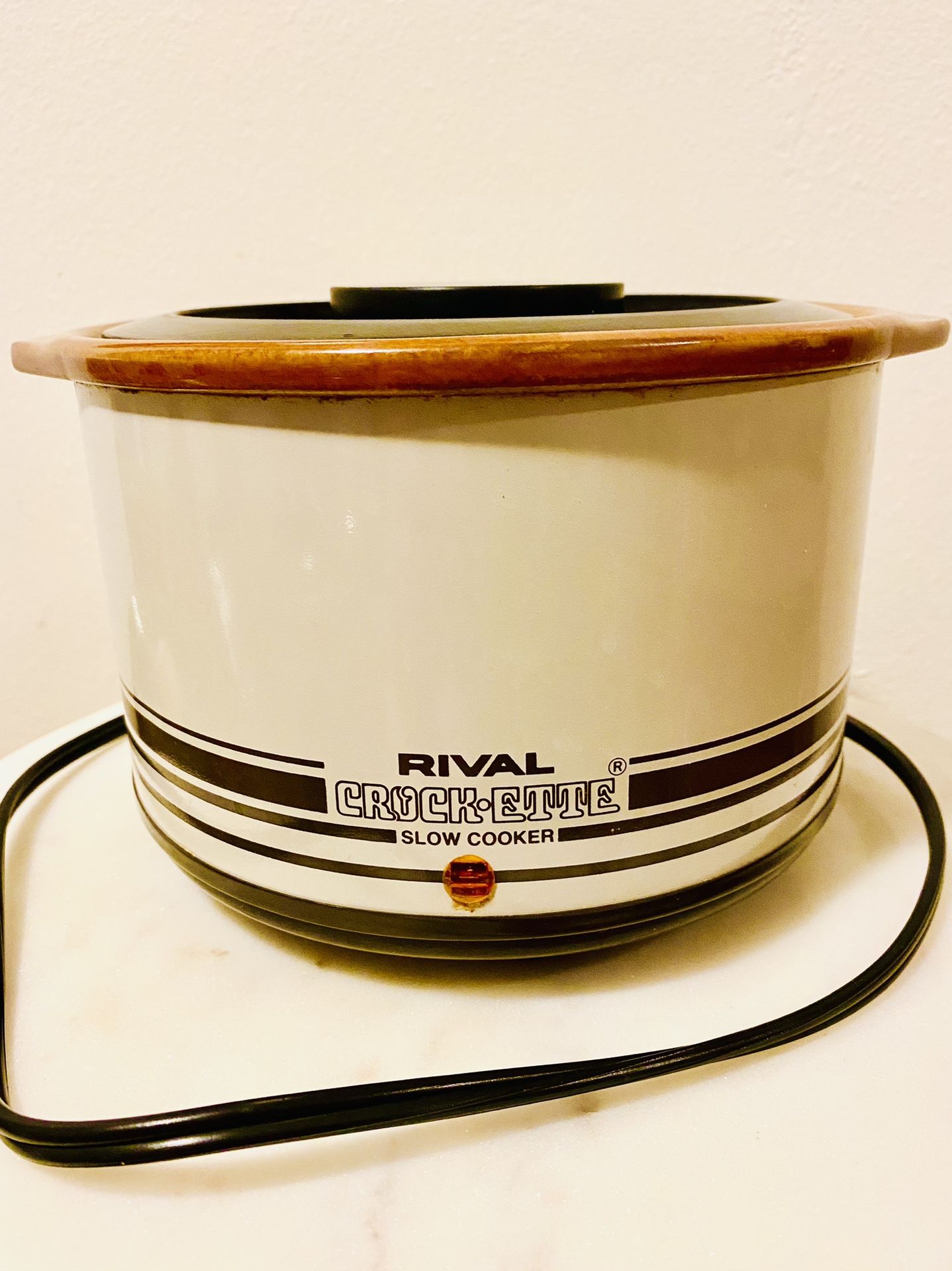 Vintage Mid-Century Modern Crock Pot