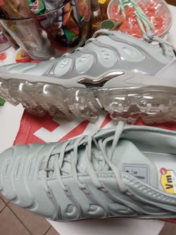 Brand new VM Vapor Max airmax