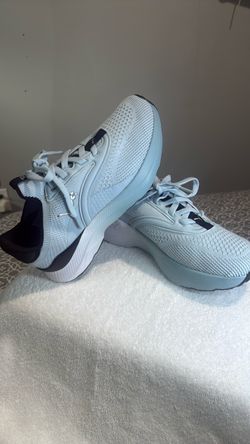 Puma Knit Sneakers Light Blue and Black size 9