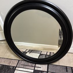33” Round Mirror 