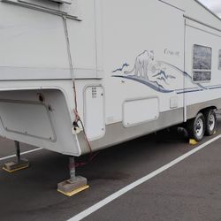 2003 Keystone Cougar 33 foot