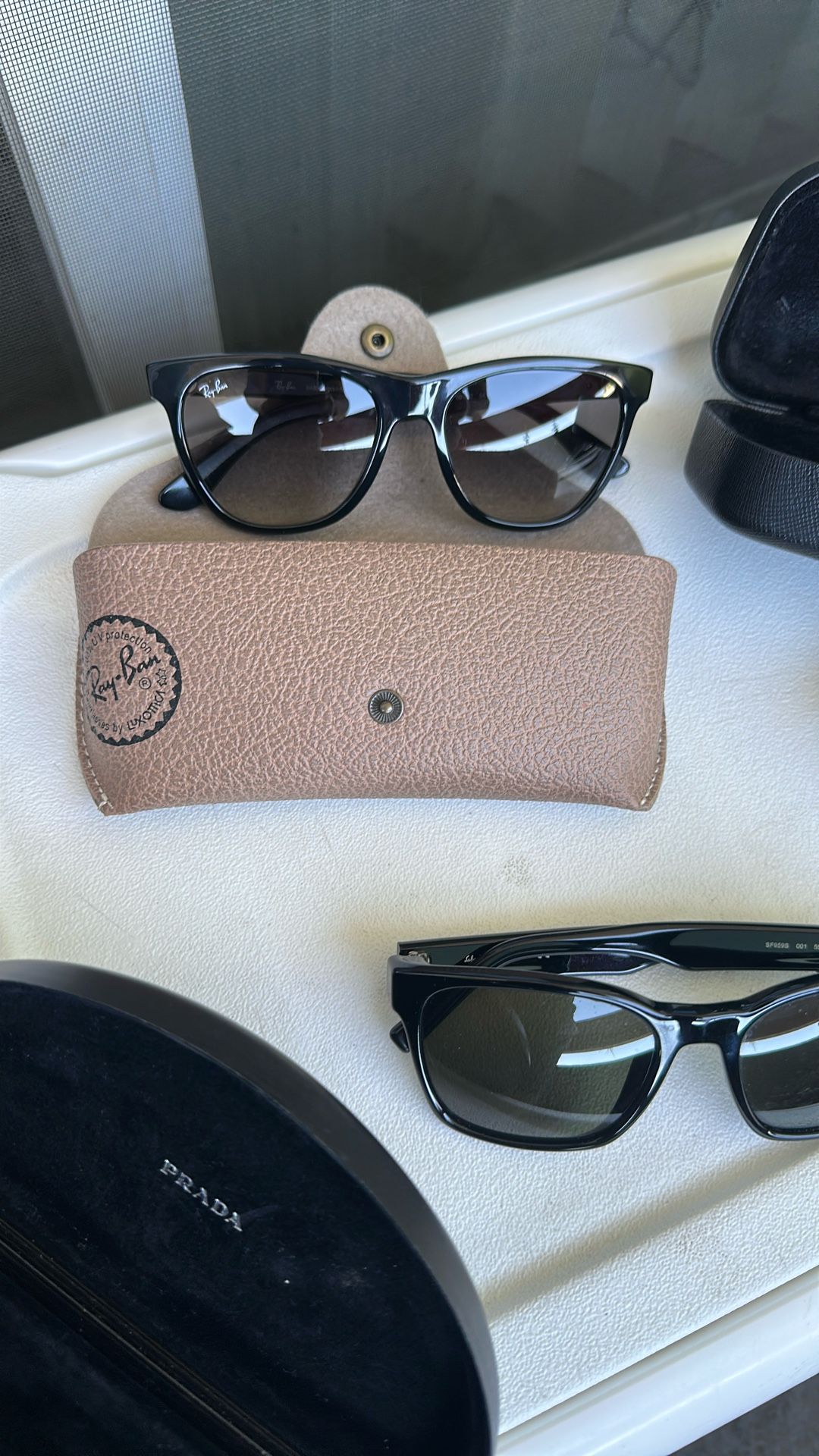 sunglasses