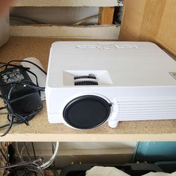 Small Projector 