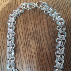 SILVER NECKLACE 