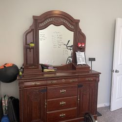 Dresser W/ Mirror