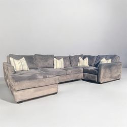 FREE DELIVERY!! Large Sectional Couch 